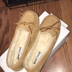 Minnetonka womens moccasins